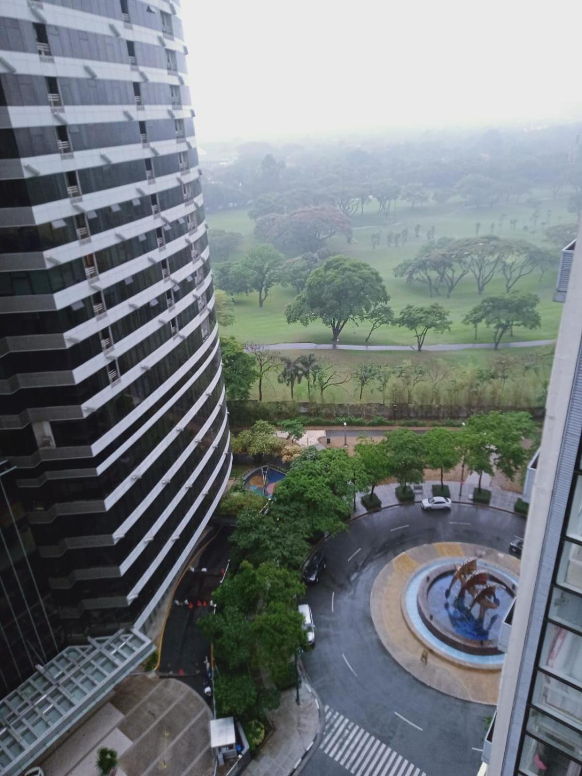 מנילה 2 Bedrooms Units Forbes Area 5Th Avenue Bgc Center מראה חיצוני תמונה