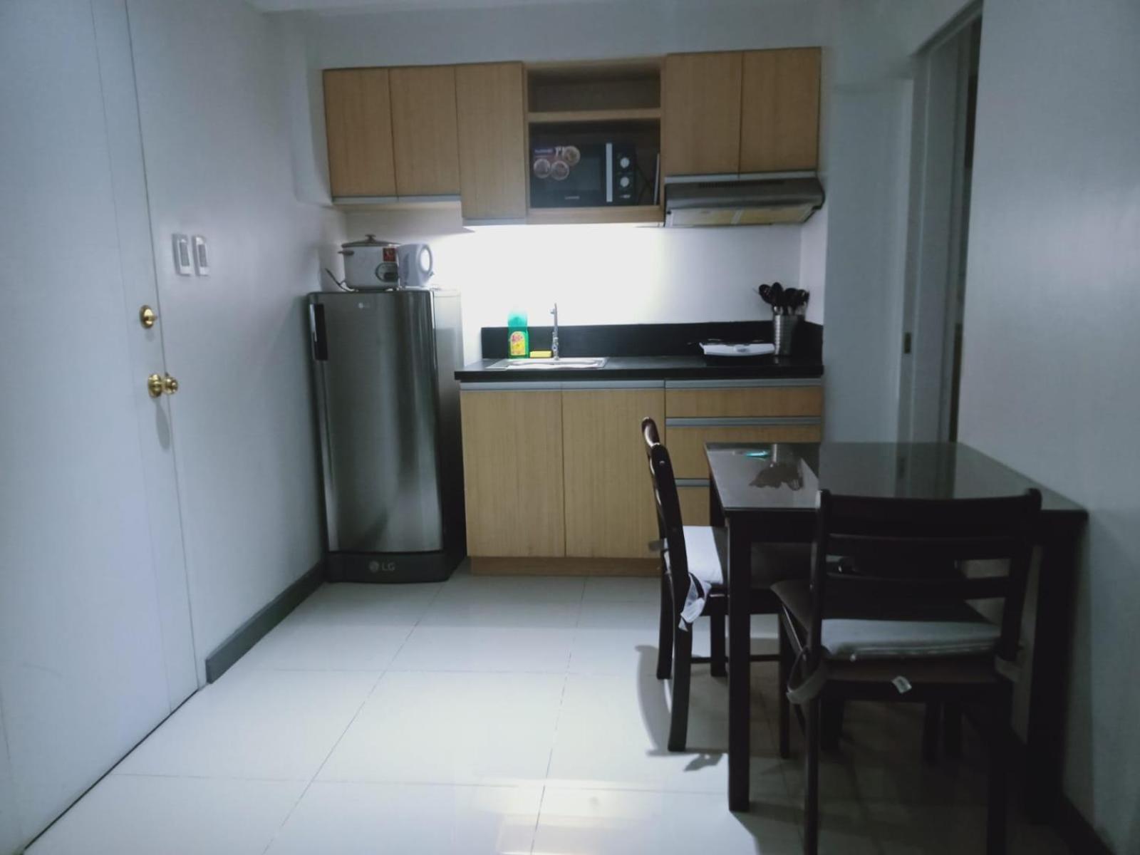 מנילה 2 Bedrooms Units Forbes Area 5Th Avenue Bgc Center מראה חיצוני תמונה