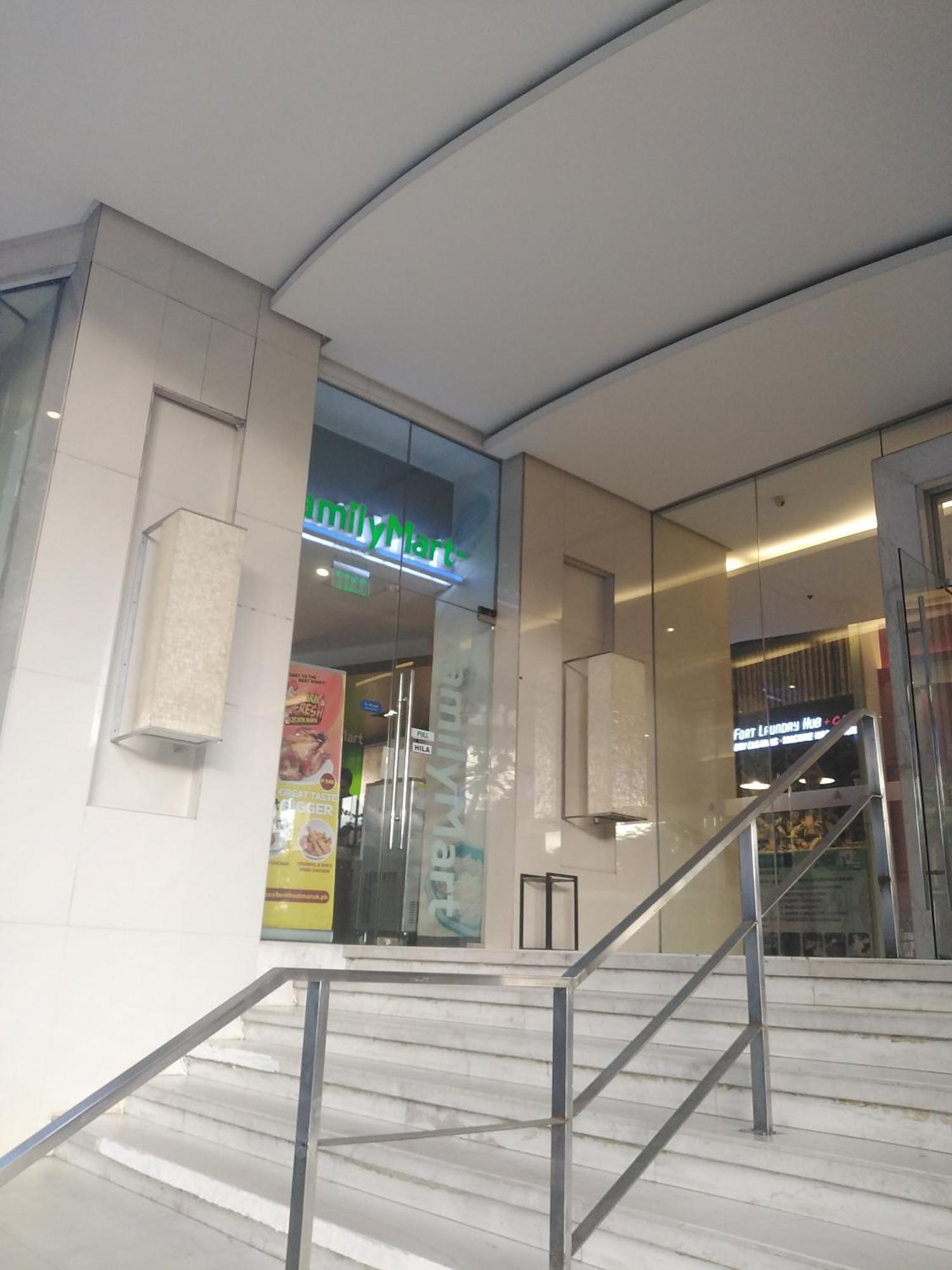 מנילה 2 Bedrooms Units Forbes Area 5Th Avenue Bgc Center מראה חיצוני תמונה