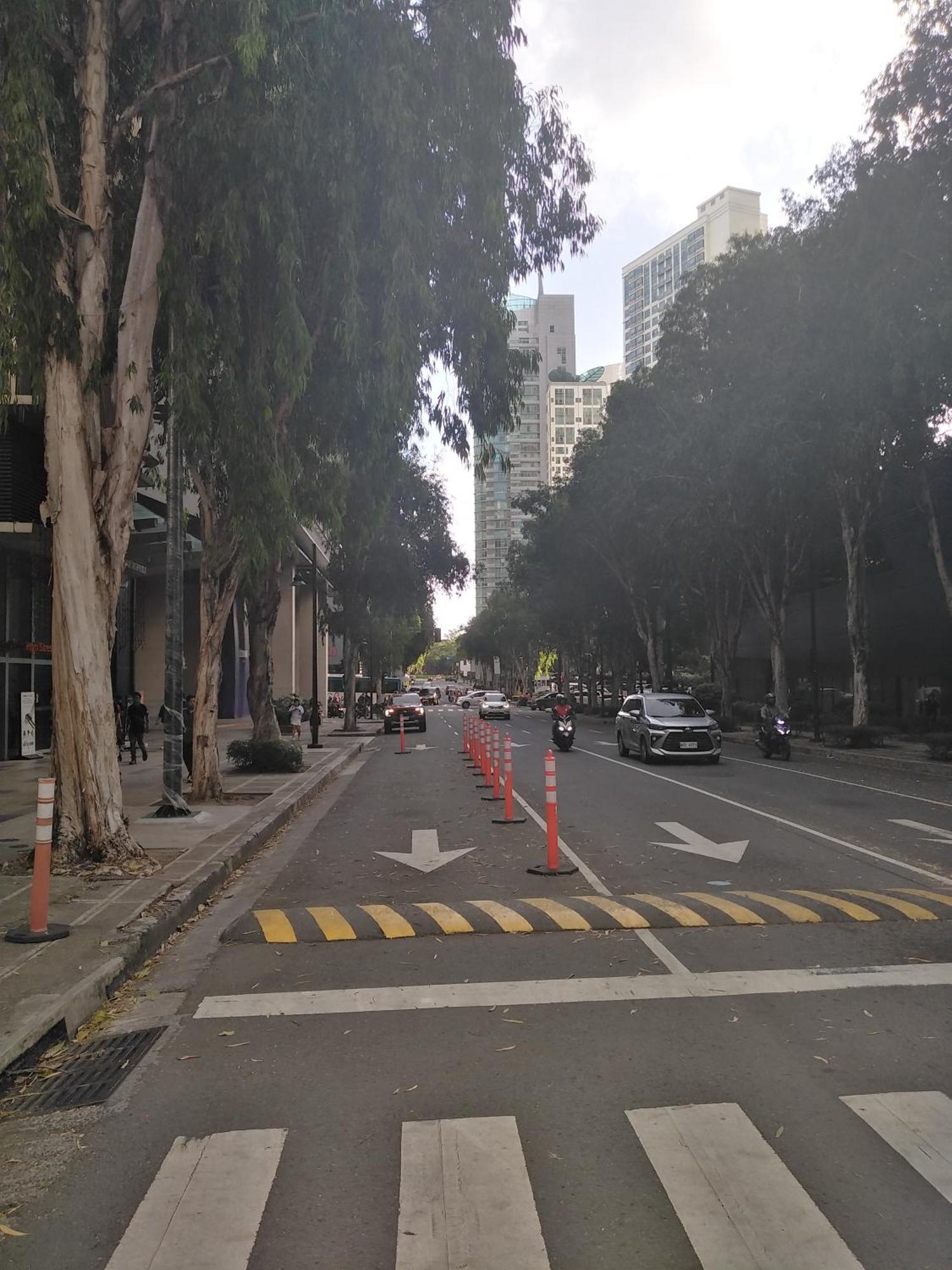 מנילה 2 Bedrooms Units Forbes Area 5Th Avenue Bgc Center מראה חיצוני תמונה